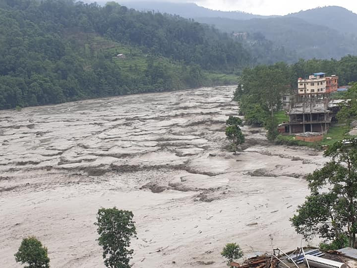 बागमतीसहितका नदीहरूमा बाढीको जोखिम, दिउँसोसम्मै उच्च सतर्कता अपनाउन आग्रह