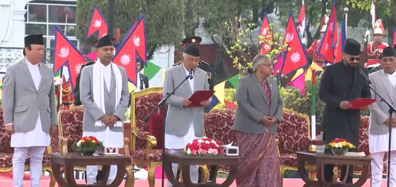 विशेष धार्मिक विधिपछि शीतलनिवासमा बालेन्द्रले राष्ट्रपतिबाट लिए प्रधानमन्त्री पदको शपथ