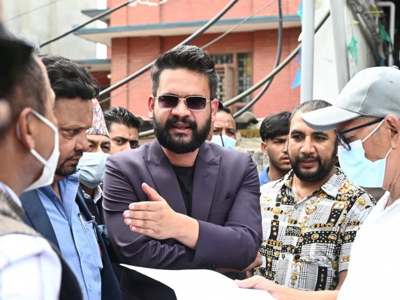 डेंगी प्रकोप नियन्त्रणभन्दा टुकुचा उत्खननमा व्यस्त काठमाडौंका मेयर बालेन