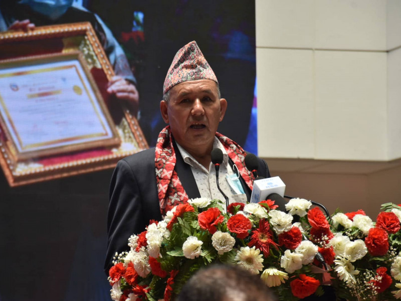 शय्या नभए वैकल्पिक व्यवस्था गर्नुपर्छ, सरकारी अस्पतालले बिरामी फर्काउनु हुँदैनः स्वास्थ्यमन्त्री