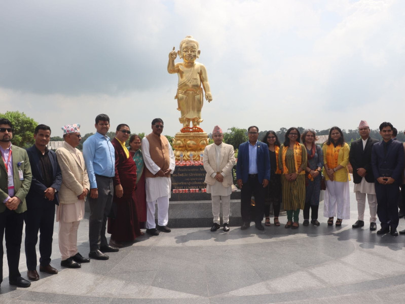 लुम्बिनी भ्रमणमा भारतीय प्रधानन्यायाधीश गवई
