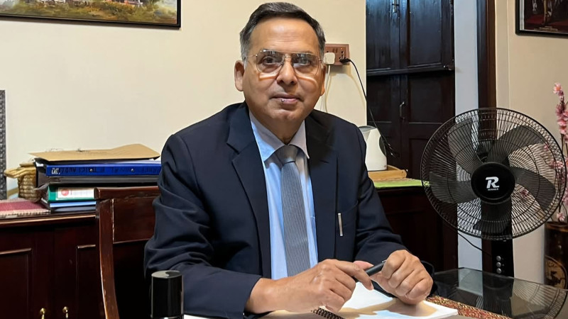 निर्वाचन आयोगका कारण कांग्रेसका कार्यकर्ता र नेता दिग्भ्रमित भएका छन् : अधिकारी