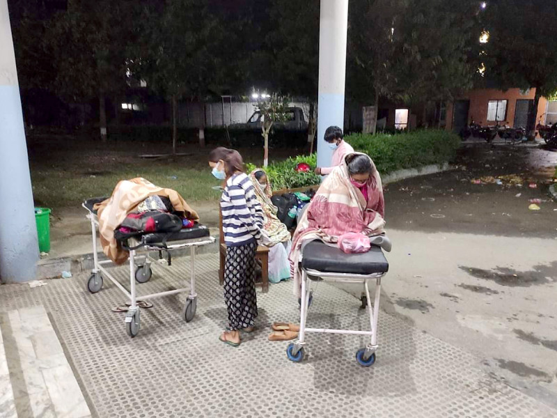 नेपालगञ्जका चिकित्सकहरूको गुहार : ‘हामी लडाइँमा छौँ,  बेड, अक्सिजन र जनशक्ति दिनुहोस्’