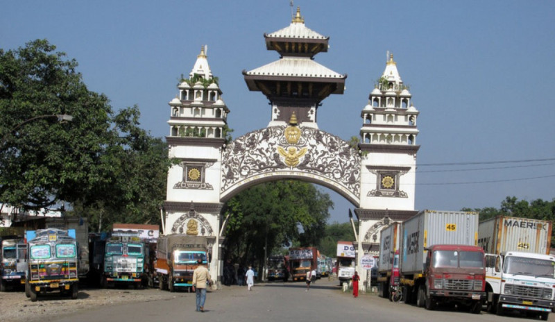 वीरगञ्ज भन्सारले उठायाे १० महिनामा झन्डै दुई खर्ब रुपैयाँ राजस्व
