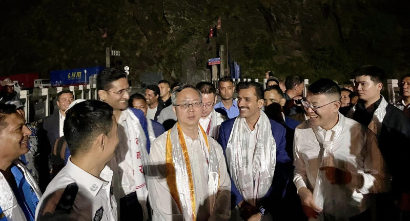 बाह्रबिसे–तातोपानी सडक स्तरोन्नतिका लागि चीन तयार छ: राजदूत छन सङ