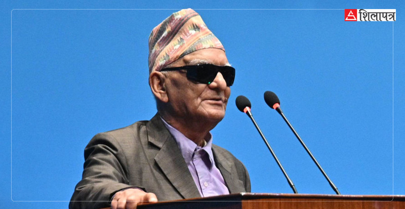 जब कालो चस्मा लगाएर चित्रबहादुर केसी रोष्ट्रममा पुगे
