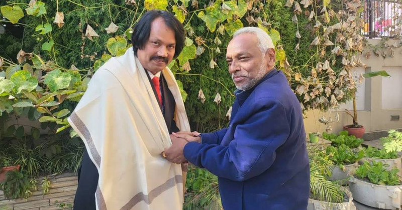 सीके राउत र राजेन्द्र महतोबीच भेटघाट