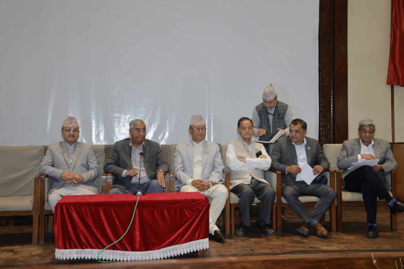 प्रधानमन्त्री प्रचण्डलाई विश्वासको मत नदिन कांग्रेसको ह्वीप 