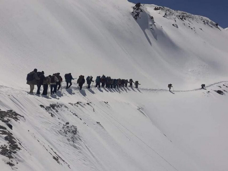 हिल्सामा रोकिएको चामल बिहीबारदेखि हेलिकोप्टरमा हुम्लाको लिमी पठाइँदै