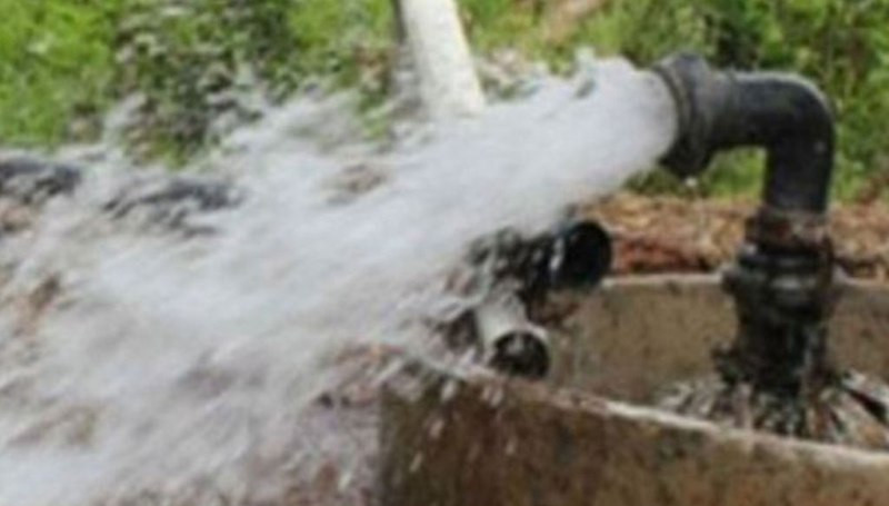 रुपन्देहीमा बोरिङको भरमा धान रोपाइँ