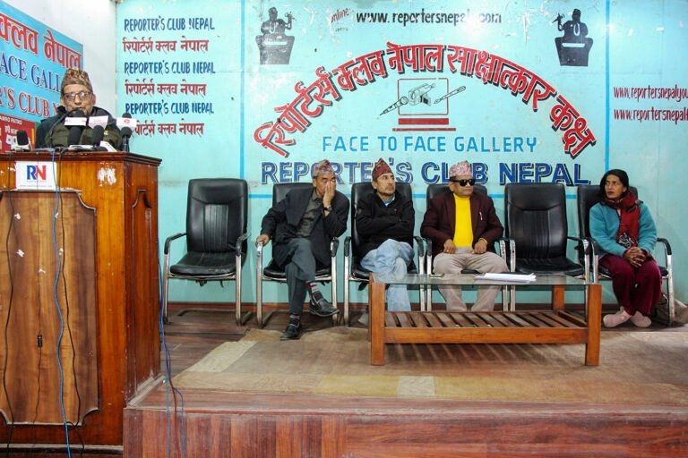 वामदेव नेकपा एस छोडेर एमालेतिर लागेपछि उनका चार उपाध्यक्ष माओवादीतर्फ मोडिए