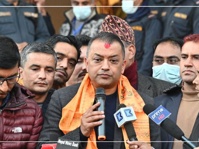 मतदानअघि गगनको अपिल– छातीमा हात राखी युगानुकूल निर्णय गर्नुहाेला