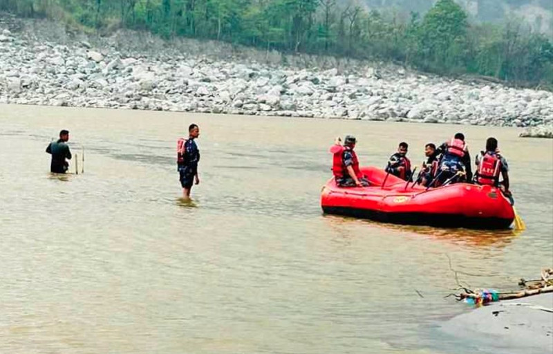 विपद् उद्धार अभ्यासका क्रममा सप्तकोशीमा बेपत्ता भएका सुरक्षाकर्मीको खोजी जारी