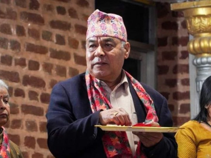 एमालेले ललितपुर मेयरकाे टिकट दिएका व्यञ्जनकार नेपाल बैंकका पूर्वजागिरे