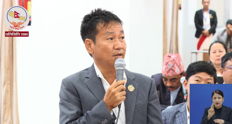 रास्वपाका कारण संसद बैठकमा ढिलाइ भएपछि हर्कको व्यंग्य– अब ग्यासको लाइन बस्न जानुपर्ला !