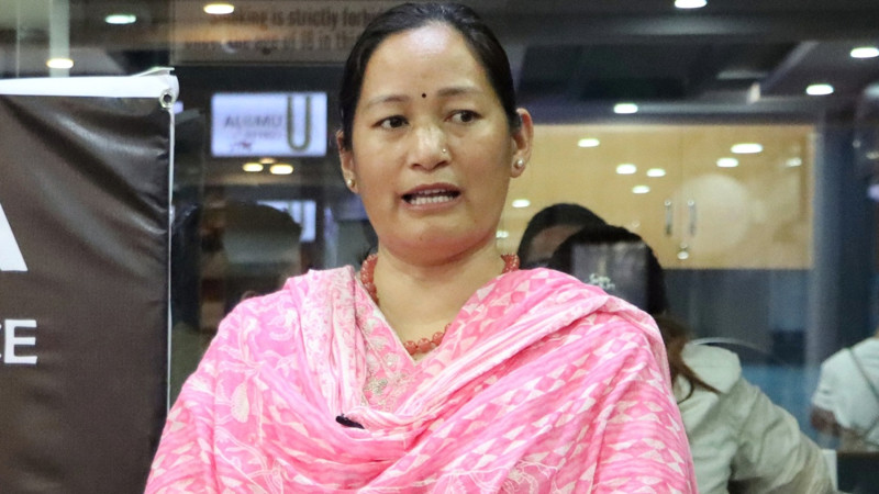 कथित् सल्लाहकारहरूले अध्यक्ष ओलीलाई सीमित घेराभित्र राखे: ईश्वरी घर्तीमगर