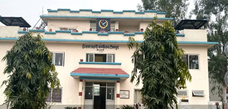 कैलालीमा प्रहरी कार्यालयको छतबाट खसेर प्रहरी जवानको मृत्यु