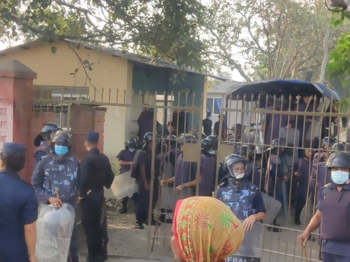 नाइकेविरुद्ध अर्काे टिम खडा भएपछि मोरङ कारागारमा झडप, छ जना घाइते 