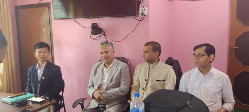 बजेट निर्माणमा कर्णालीका अर्थमन्त्रीलाई दबाब दिने कर्मचारी निलम्बित