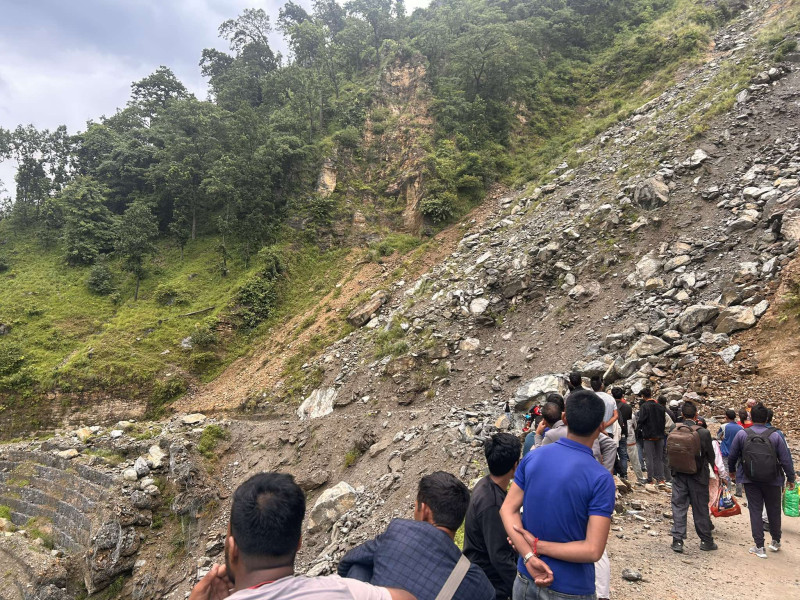 चार दिनपछि सञ्चालमा आयो कर्णाली राजमार्ग
