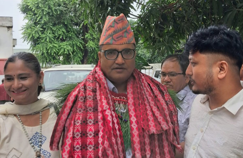 खगराज भट्ट : राज्यविरुद्धको अपराधमा जेलदेखि सुदूरपश्चिमको मुख्यमन्त्रीसम्म