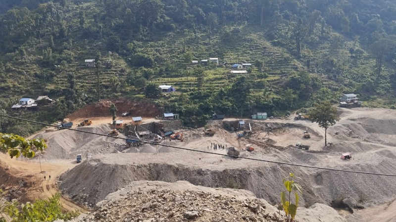मनहरीका क्रसर र बालुवा उद्योग सञ्चालनमा रोक, प्राधिकरणलाई विद्युत् काट्न पत्राचार