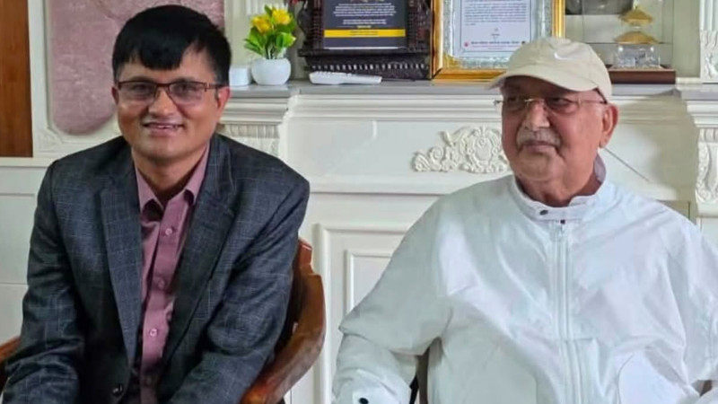 केपी ओली अहंकारी होइनन्, समृद्ध नेपाल र सुखी नेपालीका सूत्रधार हुन् : सूर्य थापा