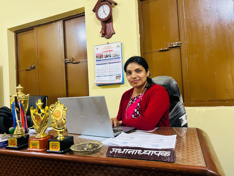 शिक्षामन्त्रीलाई प्रधानाध्यापकको खुलापत्र : हामीलाई रित्तो हात लडाइँको मैदानमा नछोडियोस्