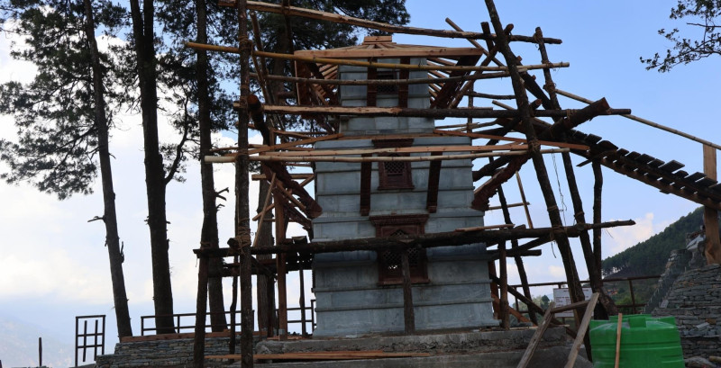 एउटै ढुङ्गाबाट मालिका मन्दिर पुनःनिर्माण