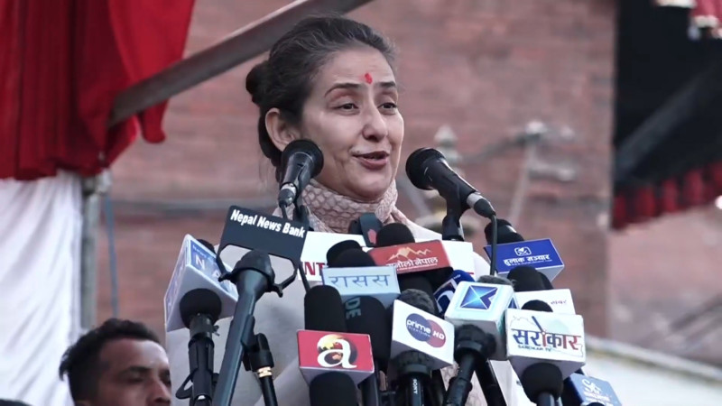 राप्रपाको कार्यक्रममा गएर मनिषा कोइरालाले भनिन्– अरुले बिर्से पनि लिङ्देनले बीपीलाई सम्झेका छन्