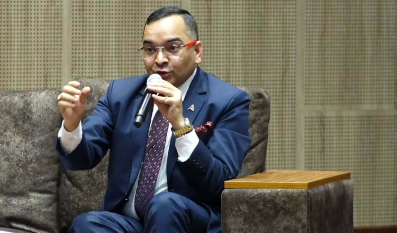 व्यवसायीको मनोबल खस्किँदा बैंकको लगानी ३० अर्बले घट्यो: सीईओ ज्ञवाली