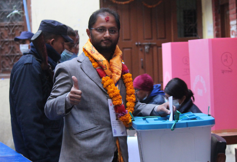 काठमाडौं ९ का उम्मेदवार मिलन पाण्डेले हाले भोट