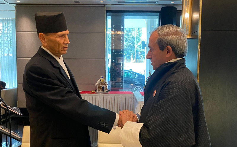 नेपाल र भुटानका विदेशमन्त्रीको ढाकामा भेट 