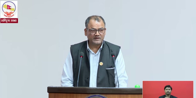 'भीसीमा कसले कति बुझाउँछ भनेर प्रधानमन्त्री र शिक्षामन्त्रीले बार्गेनिङ गरिरहेका छन्'
