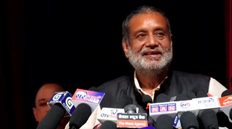गगनलाई सभापति मानिसकेको बताउँदै निधिले दिए साउन मसान्तसम्मको अल्टिमेटम