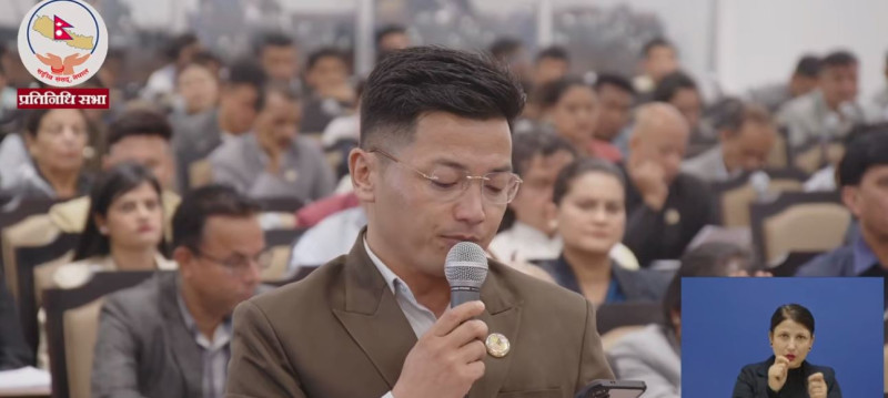 कांग्रेसले सभामुखलाई सम्झायो रास्वपाले निलो गलबन्दी लगाएर विरोध गरेको क्षण