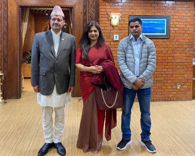 चार्ल्स तृतीयको राज्याभिषेकमा सहभागी हुन परराष्ट्रमन्त्री साउद बेलायत प्रस्थान
