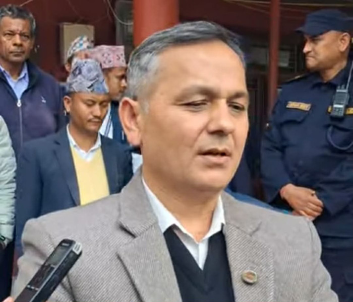 चुनावी सुरक्षा अवस्था बुझ्न गृहमन्त्री अर्याल सुदूरपश्चिममा, फर्जी मत हाल्नेलाई कारबाही गर्ने चेतावनी