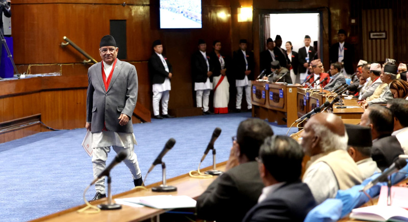 प्रचण्डले भने- थरीथरीका विचलन रोक्न विश्वासको मत दिनुहोस्
