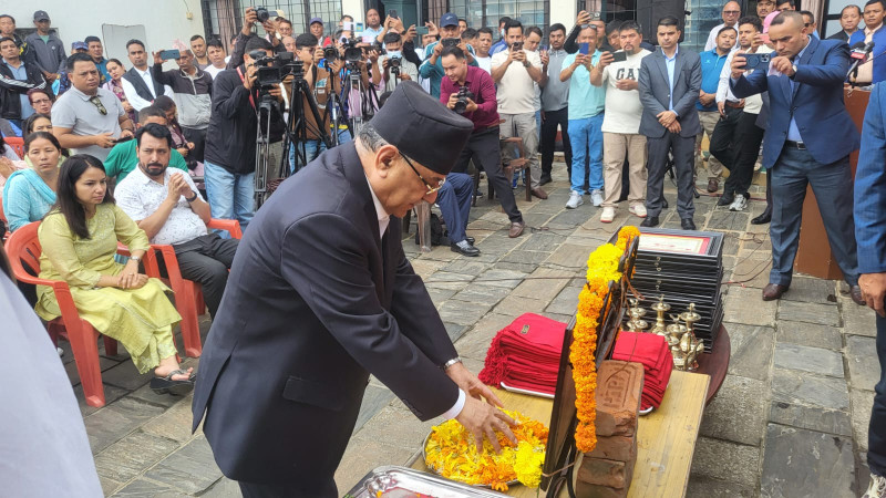 अहिलेसम्म जीवित रहेँ, फेरि एकचोटि क्रान्ति गर्नुपर्छ: प्रचण्ड