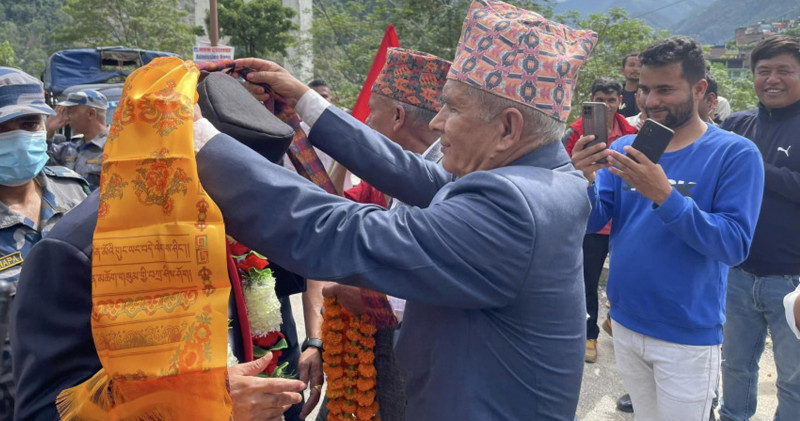 गोरखा- २ मा प्रचण्डलाई ९९ वर्षीय टीकादत्त पोखरेलको चुनौती, अरु को-को छन् प्रतिस्पर्धी ?