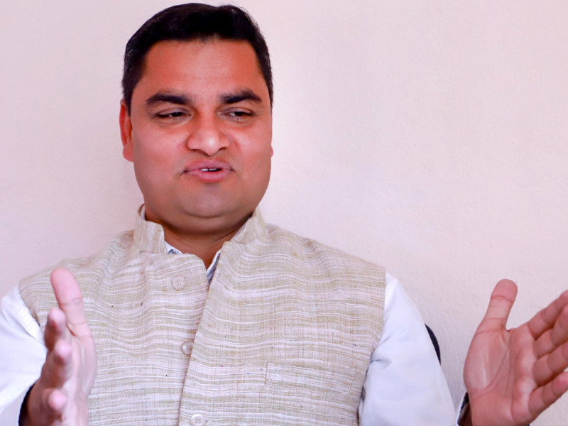 काठमाडौं ५ मा प्रदीपलाई फराकिलो अग्रता, २८२६ मतले ईश्वर पछि