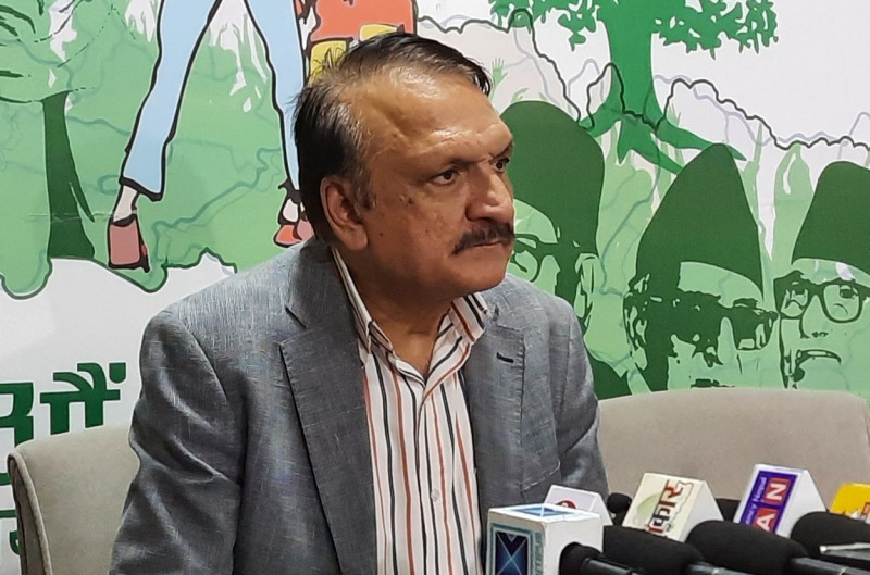 प्रकाशशरण महत भन्छन्- निर्णय प्रक्रियामा मेरो हातै छैन, हातपात  गर्‍यो भन्ने कुरा झुटो हो