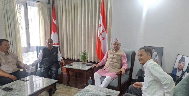 पूर्णबहादुर खड्काले बोलाए इतर समूहको विस्तारित बैठक
