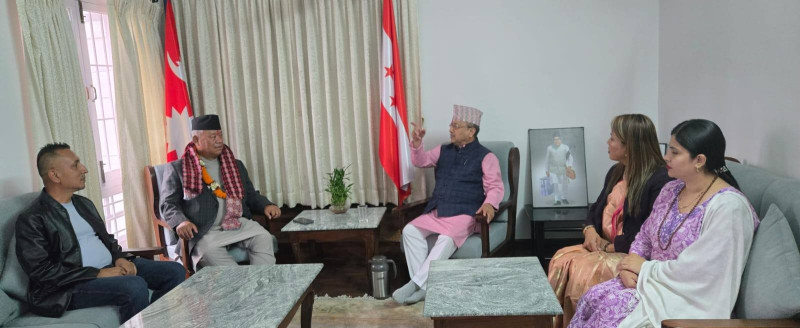 पूर्णबहादुरलाई भेट्‌न गोल्फुटार पुगे कांग्रेस संसदीय दलका नेता भीष्म, के भयो कुराकानी ?