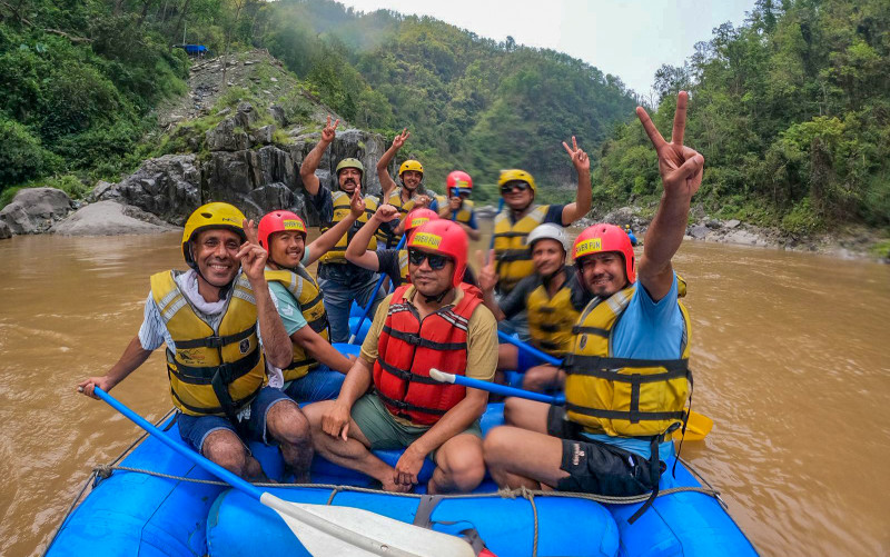 त्रिशूली नदीमा र्‍याफ्टिङ : रोमाञ्च, प्रकृति र अविस्मरणीय अनुभव