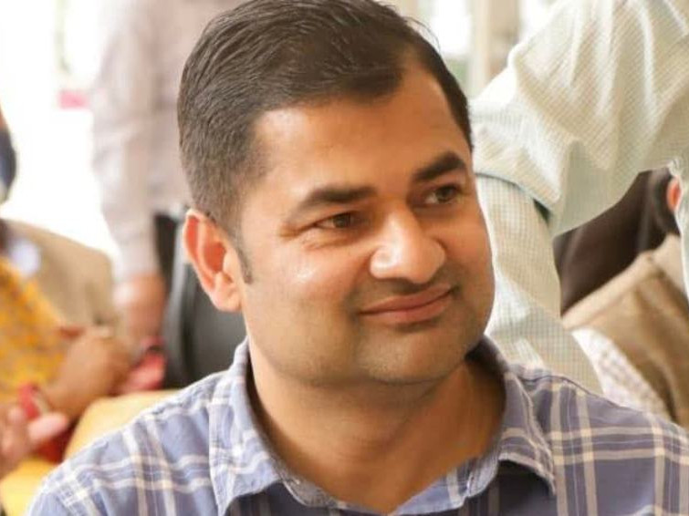 टान चुनावले एमाले निकट पर्यटन व्यवसायीमा फुट, उपाध्यक्षबाट कारबाही गरिएका सापकोटा भन्छन्– झुटसँग डराउँदिनँ
