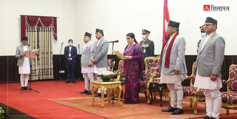 राप्रपाबाट मन्त्री बनेकाहरू शपथ लिएलगत्तै पशुपतिनाथ पुगे