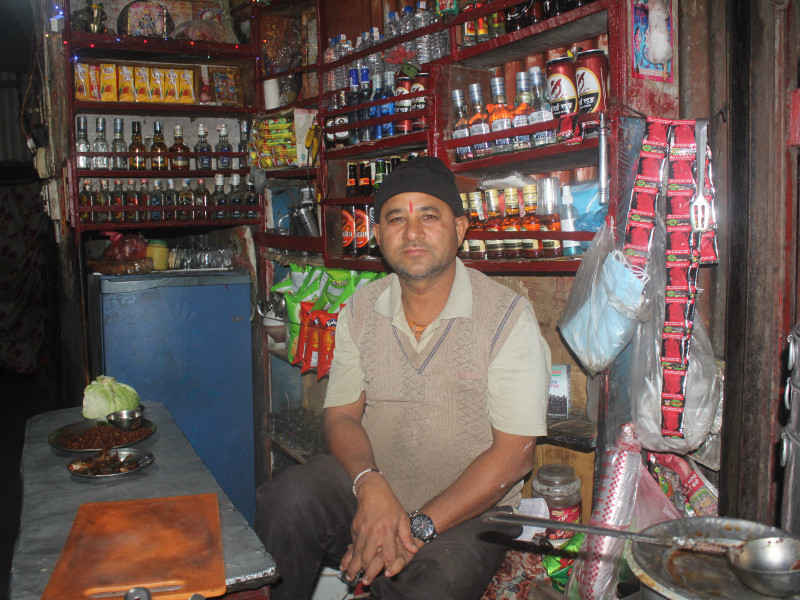 महाधिवेशन लाग्यो भन्छन्, ३० गोटा समोसा पनि बिक्री भएन
