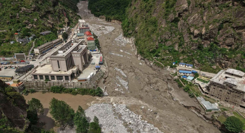केरुङमा अलपत्र नेपालीलाई वैकल्पिक बाटोबाट स्वदेश फर्काइने, परराष्ट्रले थाल्यो पहल